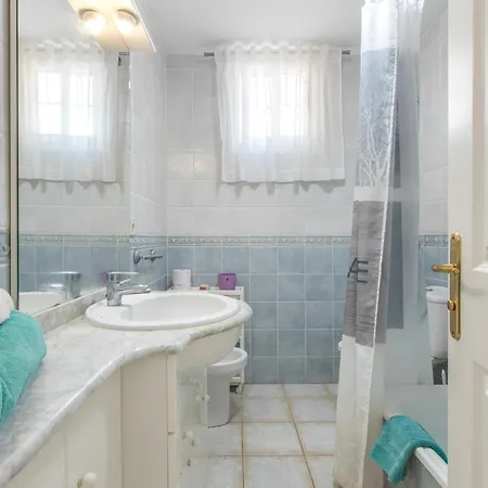 Lovely With Pools In Apartmán Chayofa
