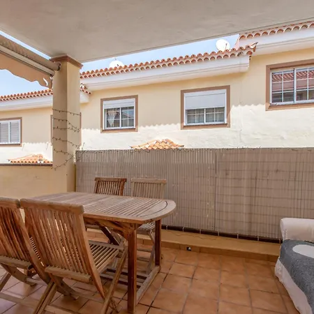 Lovely With Pool In Apartmán Chayofa